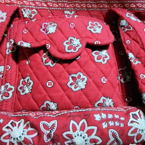 Vera Bradley Quilted Purse, Red, Black & Cream Floral Pattern. Front Flap Pocket - Picture 10 of 10